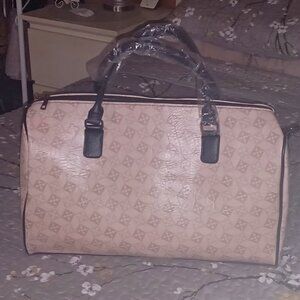 Carry Bag ,Tote, Duffel Bag Fashion Show Sample New Un-Used R. Ritz Designs